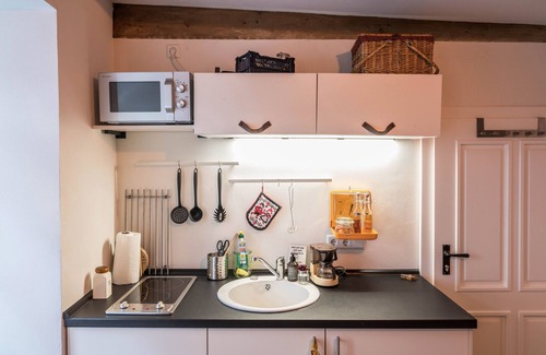 Altstadt Apartment | Cosy Holiday Apartment "Sankt Johann I" in Old Town Centre with Terrace & Wi-Fi