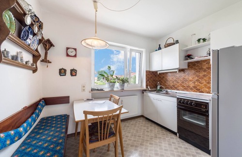 Reifing Apartment | Cosy holiday flat holiday home “Schild” with Garden & Mountain View