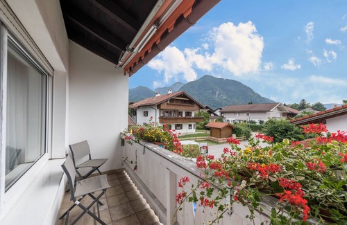 Reifing Apartment | Cosy holiday flat holiday home “Schild” with Garden & Mountain View