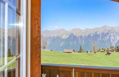 Axalp Apartment | Cosy holiday flat on the Axalp