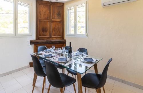 Minerve House | Cosy holiday home in Minerve with garden, cleaning included