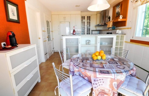 Salobrena Villa | Cosy holiday home with private pool in Salobreña