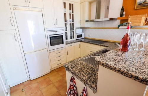 Salobrena Villa | Cosy holiday home with private pool in Salobreña
