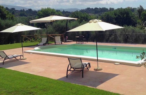 Selci House | Cosy holiday home with pool and air conditioning