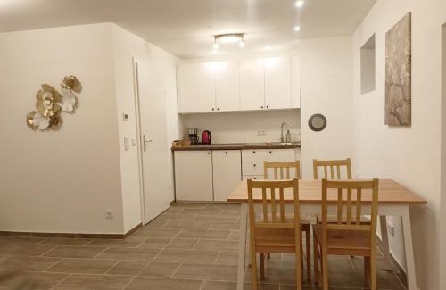 Rudersdorf Apartment | Cosy Home