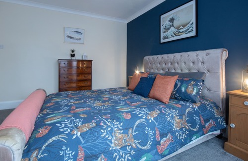 Bournemouth House | Cosy home from home with garden & parking - family & pet-friendly
