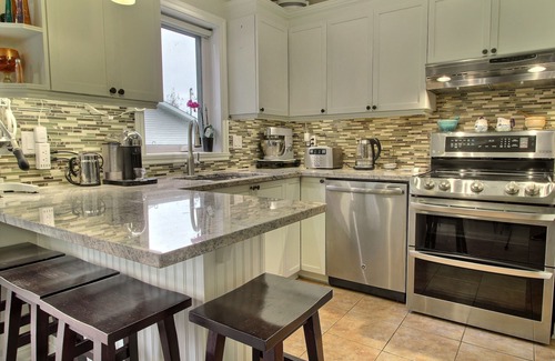 Bromont House | Cosy house 3 minutes from Bromont ski slopes