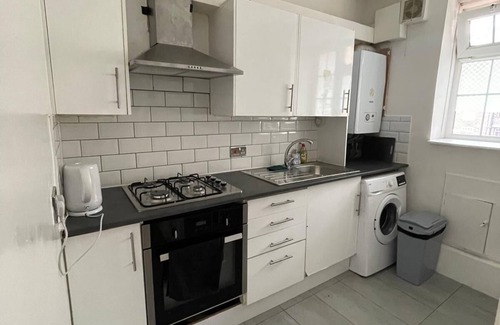 Chaucer Apartment | Cosy house
