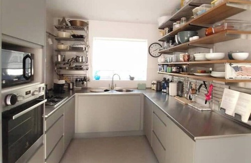 Truro House | Cosy house on a quiet estate in Truro