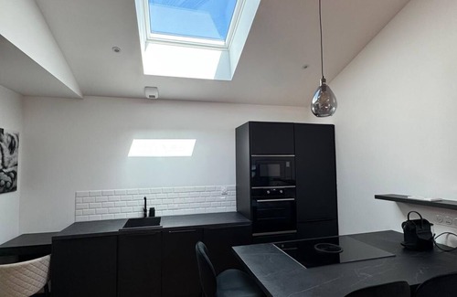 Villenave-d'Ornon House | Cosy house, residential area, garden and barbecue 20 minutes from Bordeaux.