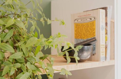 Somerfield House | Cosy House with Garden and Hot Tub - Pet Friendly