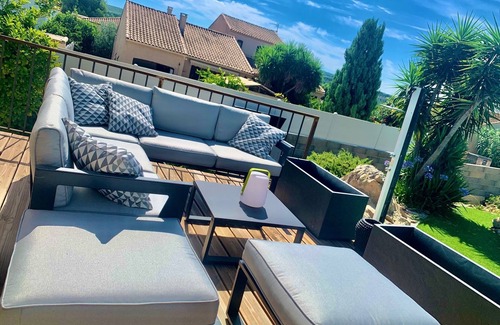 Villeveyrac House | Cosy house with pool and spa 5 minutes from Etang de Thau