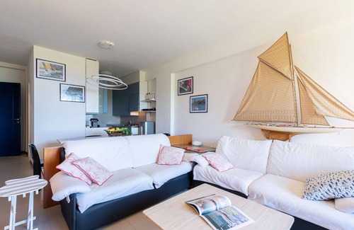 Punta Ala Apartment | Cosy apartment for 10 people with WIFI, TV, balcony and pets allowed