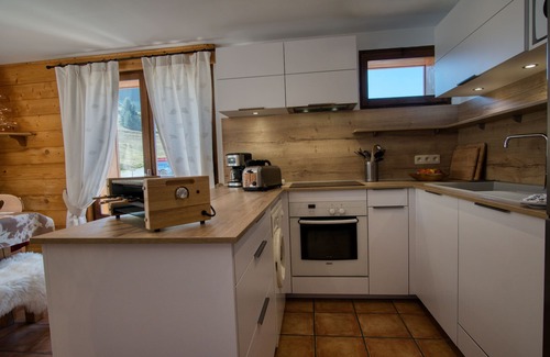 Notre-Dame-de-Bellecombe Apartment | Cosy Lodge Charvin 1350m, at the foot of the slopes.