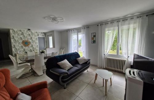 Saint-Aignan House | Cosy la Riveraine Cottage