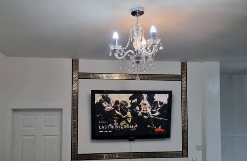 Morley House | Cosy & Luxury lovely well equipped home + Free Parking + Free Fast WiFi