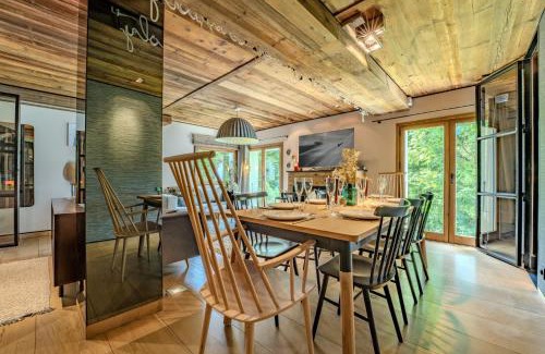 Megeve Ski Chalet | Cosy & Modern Apt in Megeve 8 Guests View 3BR