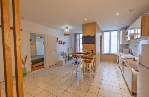 Centre Deux Apartment | Cosy, moderne, central, standing