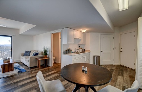 Prescott Villa | Cosy mountain top guest casita - 10 minutes from downtown Prescott