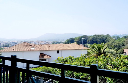 Hendaye Apartment | Cosy mountain view apartment, 2 bedrooms, terrace and parking box