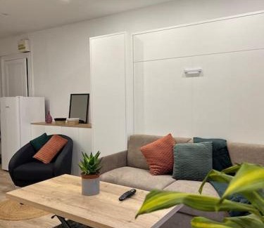 Salorges - Sainte-Anne Apartment | * Cosy & Netflix Proche Centre *