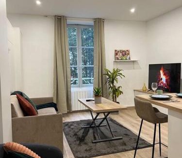 Salorges - Sainte-Anne Apartment | * Cosy & Netflix Proche Centre *