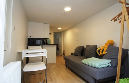 Aulnay-sous-Bois Apartment | Cosy new studio 2 min RERB