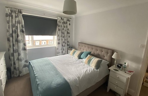 Woodside Apartment | Cosy Norwood 2 bed house