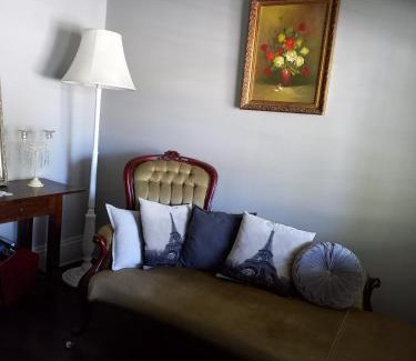 Ballarat House | Cosy on Mair