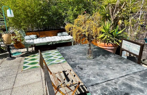 Belleville Apartment | Cosy Parisian apartment with large sunny terrace!