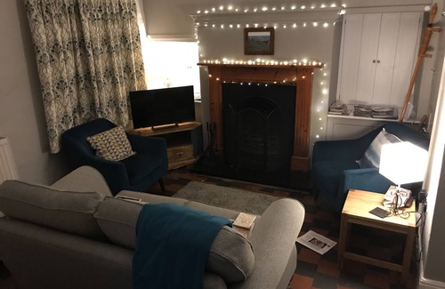 Winster Cottage | Cosy Peak District Cottage