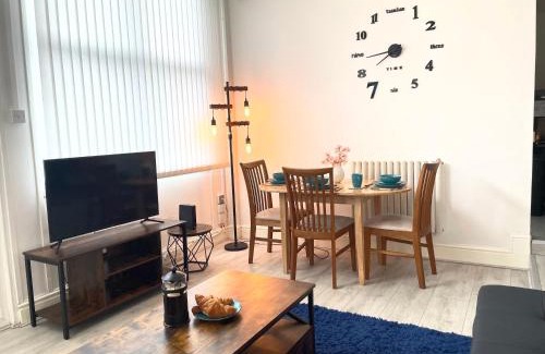Prenton Apartment | Cosy Prenton home near Tranmere Club and Liverpool