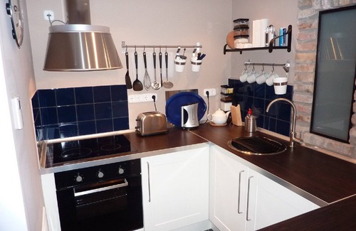 Belvaros - Lipotvaros Apartment | Cosy, quiet, sleeps 2 apartment very close to the Chain Bridge and the Basilica
