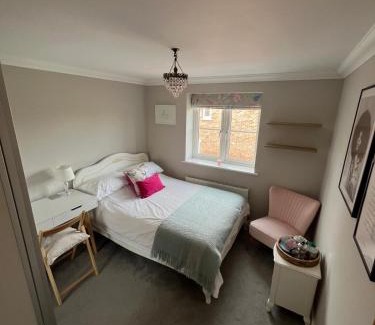 Lytchett Matravers Bed & Breakfast | Cosy room near Poole, Dorset
