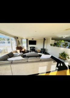 Gisborne House | Cosy Room