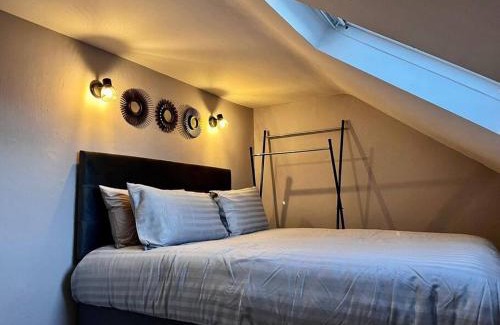 Bangor House | Cosy Seaside Cottage