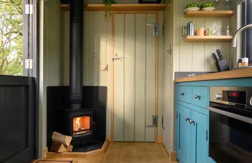 North Berwick House | Cosy Shepherds Hut Getaway in East Lothian