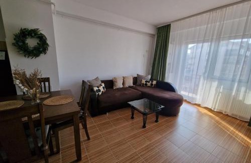 Bucharest Apartment | Cosy Spacious Apartment with Parking, Wi-Fi, Smart-TV Netflix