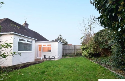 Sunderland House | Cosy & spacious bungalow near to coast