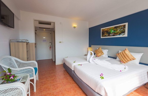 Karon Hotel | @ Cosy standard family room #05 @ Karon Beach