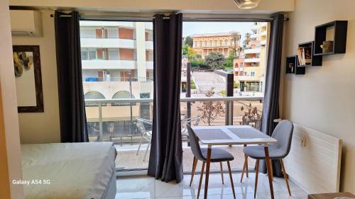 Les Baumettes Apartment | Cosy Studio 200 m from Nice Beach & Promenade des Anglais