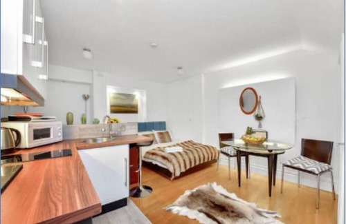 Bunhill Apartment | Cosy studio flat for central London getaway