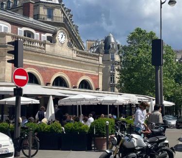 16th Arrondissement Apartment | Cosy Studio paris 16 Victor Hugo