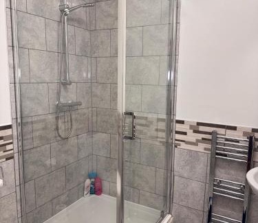 Finsbury Park Apartment | Cosy studio with kitchenette and private bathroom - 15mins to Central London!