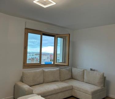 Montreuil Apartment | Cosy T2 au porte de Paris au pied du metro L9