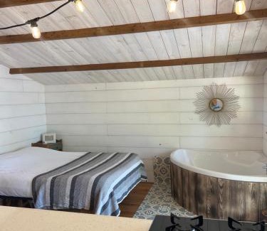 Mimizan Other | Cosy tinny house avec beignoire in the forest et toilette seche