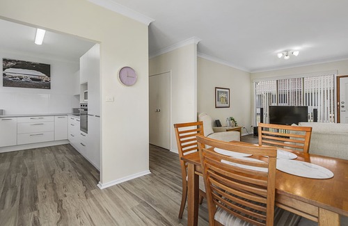 Port Macquarie Villa | Cosy Two Bedroom Villa In Quiet Complex