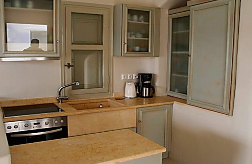 Ornos House | Cosy Villa close to the beach with a small private pool.