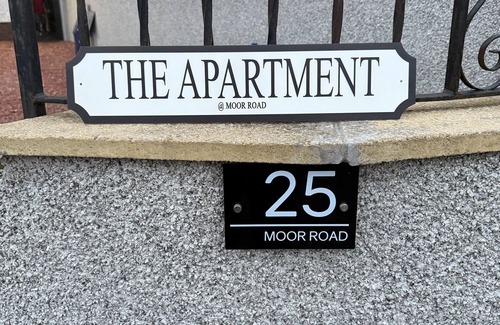 Balfron Apartment | Cosy Village Apartment. Pet-Friendly! 30 Mins from Glasgow & Edinburgh!
