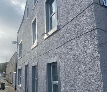 Cleator Moor Apartment | CosyFlat2 Base for C2C Western Lakes Sellafield Contractors